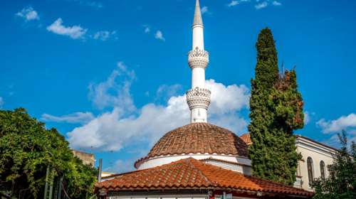 Η Ελλάδα διαψεύδει τις κατηγορίες για διακρίσεις σε βάρος της μουσουλμανικής μειονότητας στη Θράκη