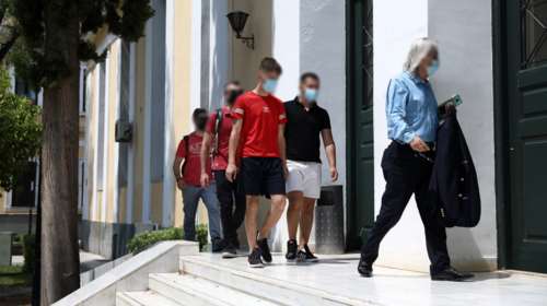 Ομαδικός βιασμός 19χρονης στα Πατήσια: Ανακάλεσε μέρος της καταγγελίας της - Ελεύθεροι υπό όρους οι δύο κατηγορούμενοι