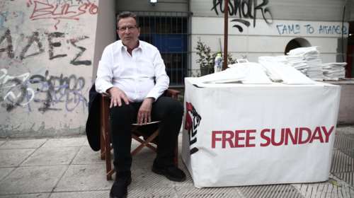 Ο Γιώργος Κύρτσος σε ρόλο Αντώναρου: Από την &quot;αυτοαποθέωση&quot; στο twitter, στην αγκαλιά του ΣΥΡΙΖΑ