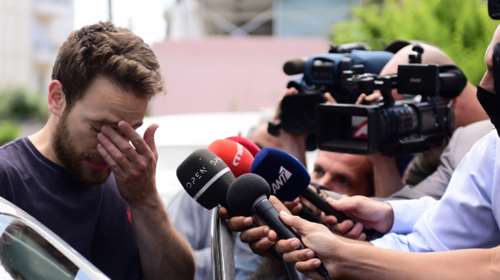 Εγκλημα στα Γλυκά Νερά: Φεύγει για πάντα από τη μεζονέτα ο 32χρονος πιλότος - Τι έχει βρει μέχρι τώρα η ΕΛΑΣ [Βίντεο]
