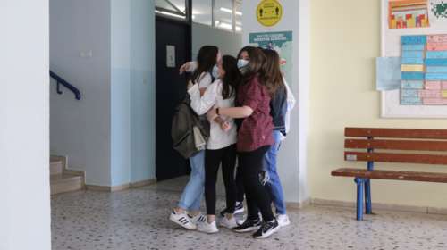 Μακρή: Ενδεχόμενο να ξεκινήσει νωρίτερα η σχολική χρονιά τον Σεπτέμβριο