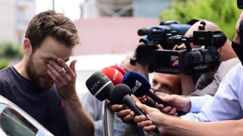 Δολοφονία Γλυκά Νερά- Καλλιακμάνης: &quot;Μόλις έλυσαν τον 32χρονο άρχισε να κλαίει δίπλα στη γυναίκα του&quot;
