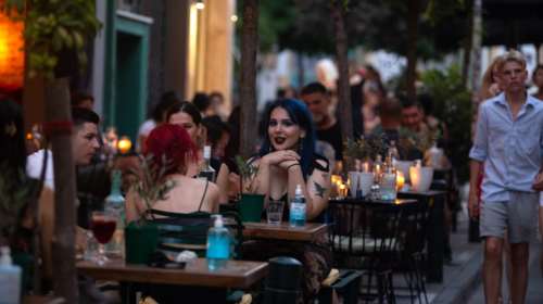 Πρόβλεψη σοκ Σαρηγιάννη: 6.500 κρούσματα γύρω στις 15 Αυγούστου - &quot;Η Μύκονος ήταν σε έξαρση&quot;