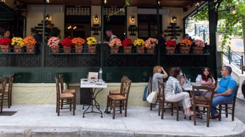 Κορονοϊός: Ανέβηκαν στα 466 τα νέα κρούσματα στην Αττική - Οι τέσσερις πόλεις που ξεπέρασαν τη Θεσσαλονίκη