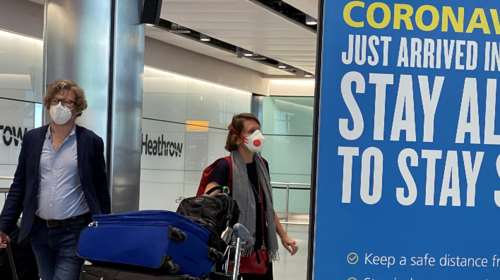 Αλλαξαν γνώμη οι Βρετανοί: Στη &quot;λευκή&quot; λίστα η Ελλάδα - Χωρίς καραντίνα οι ταξιδιώτες από τη χώρα μας