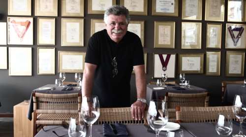 Λευτέρης Λαζάρου: Ούτε πελάτη θα διώξω, ούτε θα απολύσω εργαζόμενο αν δεν έχει κάνει το εμβόλιο