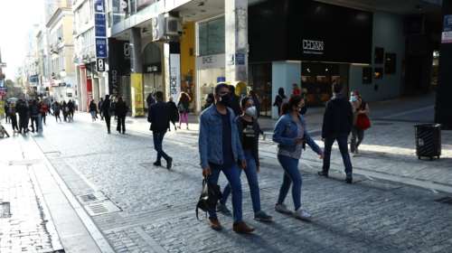 Κορονοϊός: 1.398 νέα κρούσματα στην Αττική και 425 στη Θεσσαλονίκη - &quot;Στο κόκκινο&quot; το κέντρο της Αθήνας
