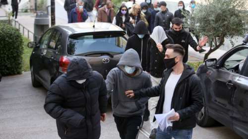 Kolonos hooligans: Η σκληρή συμμορία ανηλίκων ετοίμαζε βίντεο κλιπ με τα &quot;κατορθώματά&quot; της