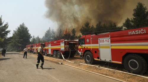 Βόρεια Εύβοια: Σε ύφεση τα μέτωπα της πυρκαγιάς - Ανησυχία για τις αναζωπυρώσεις από την Αγία Άννα έως το Αγριοβότανο