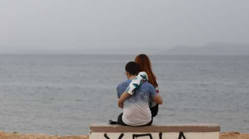 Καιρός: Με βροχές, συννεφιά και μικρή πτώση της θερμοκρασίας ξεκινά το τριήμερο της Πρωτομαγιάς