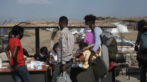 Σε λειτουργία ο νέος καταυλισμός στο Καρά Τεπέ - Ξεκίνησε η καταγραφή των προσφύγων [εικόνες, βίντεο]