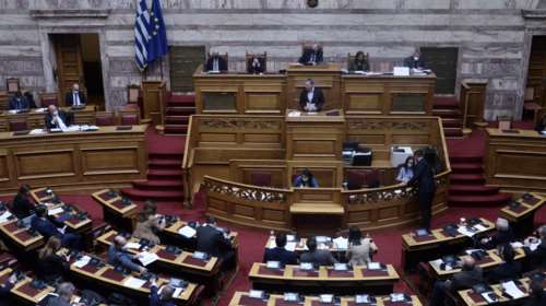 Λίστα Πέτσα και δημοσκοπήσεις: Μπούμερανγκ για τον ΣΥΡΙΖΑ η εξεταστική, λένε πηγές της ΝΔ - &quot;Έπεσαν οι μάσκες&quot;