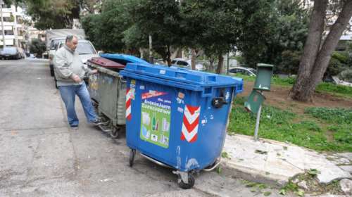 Προσοχή! Γάντια και μάσκες μίας χρήσης να μην πετιούνται στον κάδο ανακύκλωσης