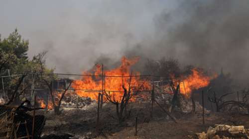 Απίστευτο: Ο καπνός από την φωτιά στην Κερατέα έφτασε μέχρι την Κρήτη [Χάρτες]