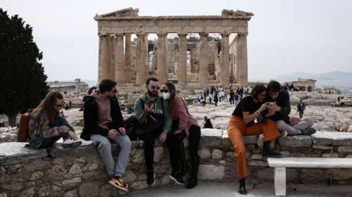 Κορονοϊός: Στα ύψη πάλι με 28.933 νέα κρούσματα σήμερα - 49 θάνατοι και 351 διασωληνωμένοι