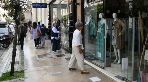 Εορταστικό ωράριο: Οι ώρες λειτουργίας των καταστημάτων της Αθήνας τις μέρες του Πάσχα