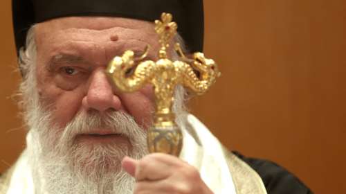 Ο Ιερώνυμος δίνει &quot;οδηγίες&quot; στους βουλευτές: Ζητάει ονομαστική ψηφοφορία για το νομοσχέδιο με τον γάμο των ομόφυλων ζευγαριών