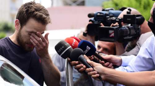 Εγκλημα στα Γλυκά Νερά: Οι υποψίες βαραίνουν πλέον τον πιλότο- σύζυγο της Κάρολαϊν, που παραμένει στη ΓΑΔΑ- Οργιάζουν οι φήμες