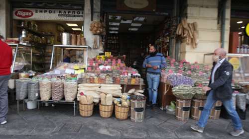 Οι τρεις παράγοντες που ξεκλειδώνουν το lockdown: Σταδιακά το λιανεμπόριο - Σχολεία από το 2021