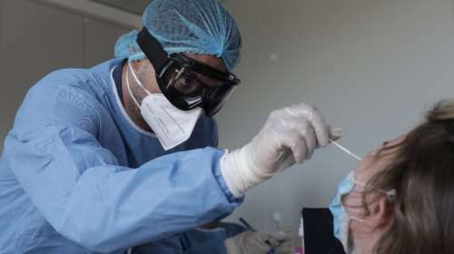 Κορονοϊός: 233 νέα κρούσματα σήμερα - Στους 273 οι νεκροί