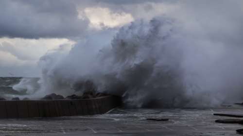 Έκτακτο δελτίο επιδείνωσης του καιρού: Ερχεται κακοκαιρία με καταιγίδες και θυελλώδεις ανέμους - Ποιες περιοχές θα χτυπήσει