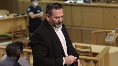 Δίκη Χρυσής Αυγής: Απορρίφθηκε το αίτημα Λαγού - Δεν εξαιρούνται τα μέλη του δικαστηρίου - Αύριο οι ποινές