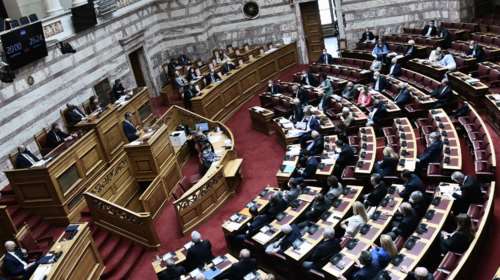 Ο νέος εκλογικός χάρτης της Ελλάδας: Ποιοι νομοί χάνουν και ποιοι κερδίζουν έδρες - Ολόκληρη η τελική λίστα