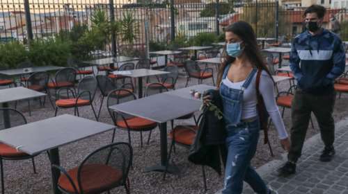 Σε 3 φάσεις η άρση του lockdown πριν τα Χριστούγεννα - Πέτσας: Πρώτα σχολεία, λιανεμπόριο, εστίαση