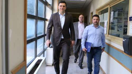 Επίσημο: Τι ανακοινώνουν εκτάκτως σε λίγο Κικίλιας και Χαρδαλιάς - Θρίλερ η συνεδρίαση των λοιμωξιολόγων για τη χαλάρωση του lockdown