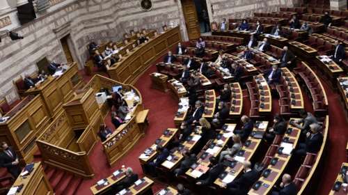 Πρόταση δυσπιστίας- Live: Σε εξέλιξη η ψηφοφορία στη Βουλή