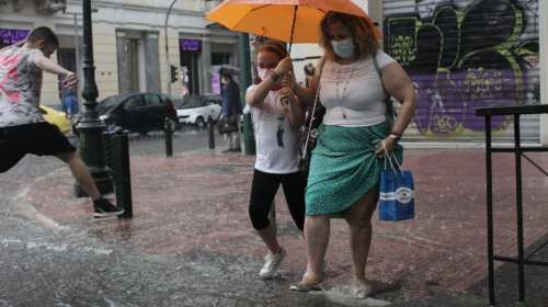 Έκτακτο δελτίο επιδείνωσης από την ΕΜΥ: Έρχονται καταιγίδες και ισχυροί άνεμοι - Πού και πότε θα &quot;χτυπήσει&quot; η κακοκαιρία