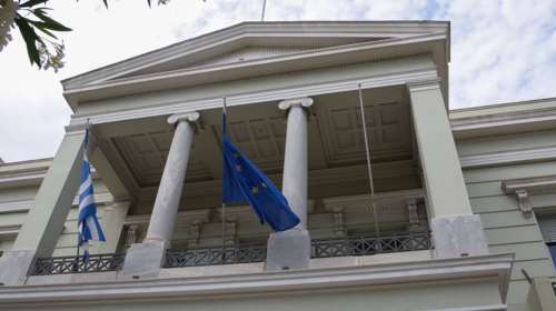 ΥΠΕΞ σε Τσαβούσογλου για τα 12 μίλια: Ωμή και πρωτόγνωρη απειλή βίας – Η γειτονιά μας δεν χρειάζεται ταραξίες