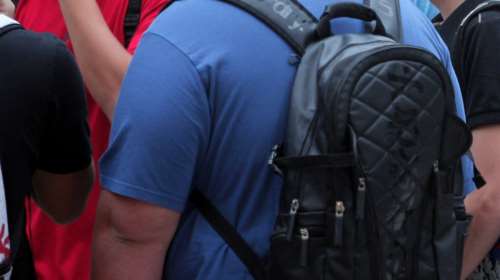 1ο ΕΠΑΛ Αθηνών: Επίθεση 10 ατόμων σε 16χρονο μαθητή - Τον μαχαίρωσαν στην πλάτη