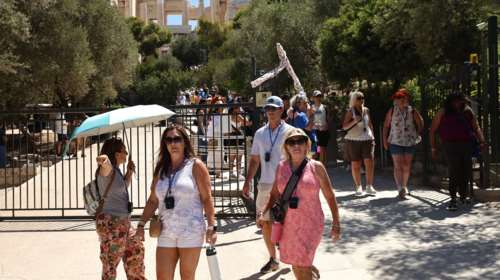 Καύσωνας: Η πρόβλεψη Κολυδά για υψηλές θερμοκρασίες για άλλες 10 ημέρες…και πότε επιστρέφουμε σε νορμάλ θερμοκρασίες