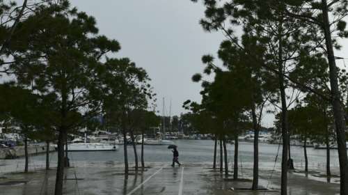 Κακοκαιρία: Βροχές και καταιγίδες τη Δευτέρα, βελτίωση την Τρίτη - Πώς θα κάνει ποδαρικό ο Μάρτιος