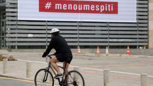 Πώς ο κορονοϊός &quot;ξαναγράφει&quot; το λεξικό: Το νέο νόημα καθημερινών λέξεων