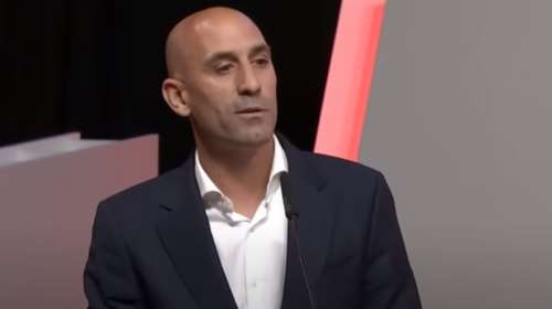 Η Αστυνομία αναζητά τον Ρουμπιάλες του Hermosogate κι αυτός λιάζεται στον Άγιο Δομίνικο [εικόνες]