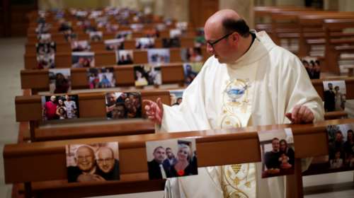 Κορονοϊός: Εσπασε το &quot;φράγμα&quot; των 20.000 νεκρών η Ιταλία - 566 θάνατοι σε ένα 24ωρο