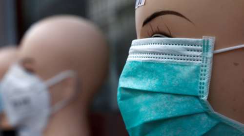 Επίσημο: Υποχρεωτική πλέον η μάσκα σε κλειστούς χώρους, όπως Μέσα Μεταφοράς, κομμωτήρια και καταστήματα