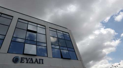 Μέτρα για κορονοϊό: Η ΕΥΔΑΠ δεν θα κόβει το νερό λόγω καθυστέρησης πληρωμών