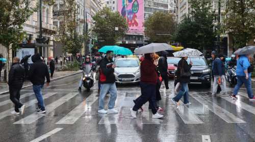 Η κακοκαιρία Bora φεύγει αλλά έρχεται νέο βαρομετρικό χαμηλό με βροχές και καταιγίδες - Πού θα χτυπήσουν τα φαινόμενα