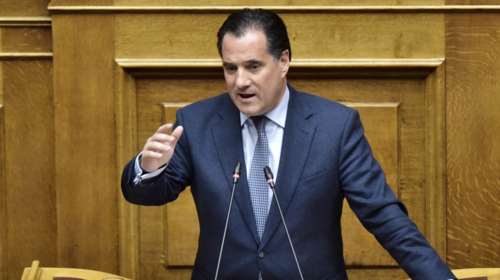 Κόντρα με τον Άδωνι στη Βουλή: &quot;Είστε άσχετοι στον ΣΥΡΙΖΑ, δεν ξέρετε ούτε το Google&quot;