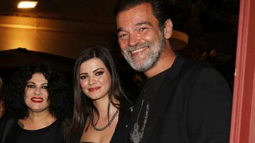 Τζένη Καζάκου: Η σπάνια κοινή εμφάνιση με τους γονείς της Τάνια Τρύπη και Κωνσταντίνο Καζάκο