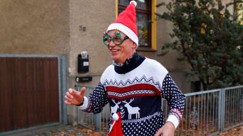 Διαφορετικές γιορτές: Βιντεοκλήσεις στον Άγιο Βασίλη και διαδικτυακοί …άγγελοι