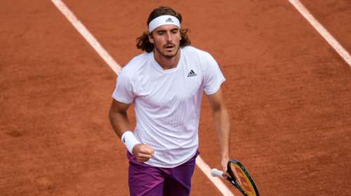 Στέφανος Τσιτσιπάς: Άρθρο-αποθέωση από την Daily Mail λίγο πριν το Wimbledon -&quot;Ελληνας Θεός, ο Αδωνις του τένις&quot;