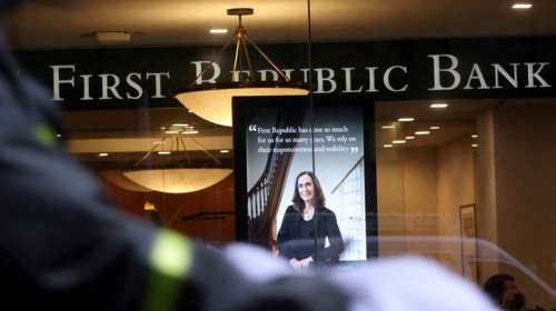 Νέο &quot;κανόνι&quot; στις ΗΠΑ: Κατέρρευσε η First Republic Bank - Περνά στα χέρια της JPMorgan