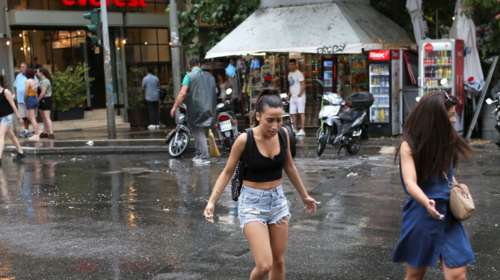 Αλλάζει απότομα το σκηνικό του καιρού: Κύμα σφοδρών βροχοπτώσεων και πτώση της θερμοκρασίας