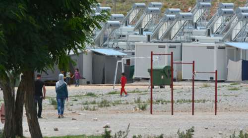 Συναγερμός στη Λάρισα: Δέκα κρούσματα κορονοϊού στη δομή προσφύγων