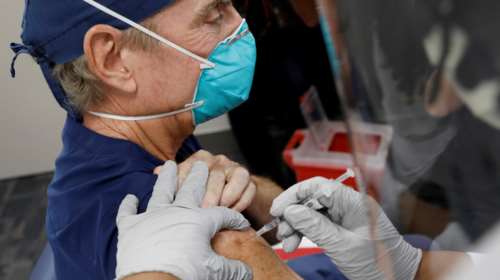 &quot;Βόμβα&quot; Pfizer: Το εμβόλιο μπορεί να μην προστατεύει αν η 2η δόση καθυστερήσει