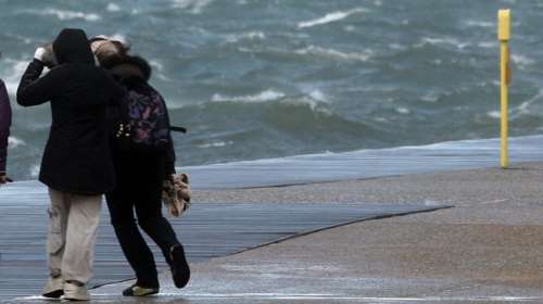 Νέο έκτακτο δελτίο καιρού: Πτώση της θερμοκρασίας έως και 8 βαθμούς Κελσίου - Πού θα χιονίσει τη Δευτέρα